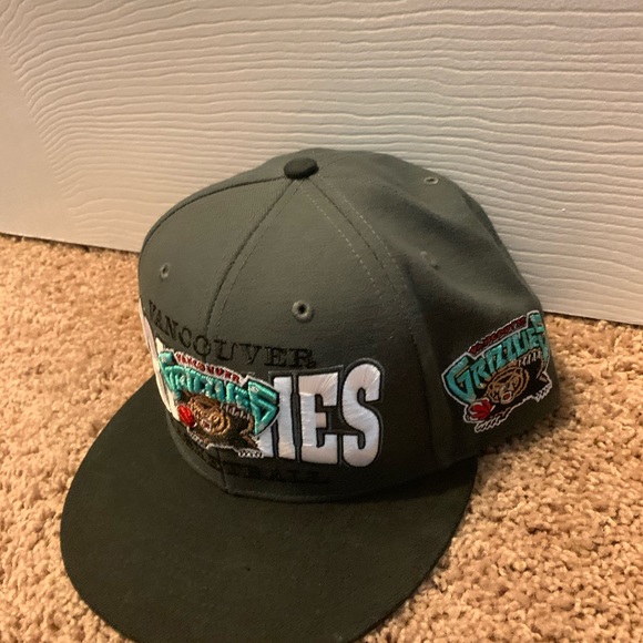47 Other - Vancouver Grizzlies Snapback Hat